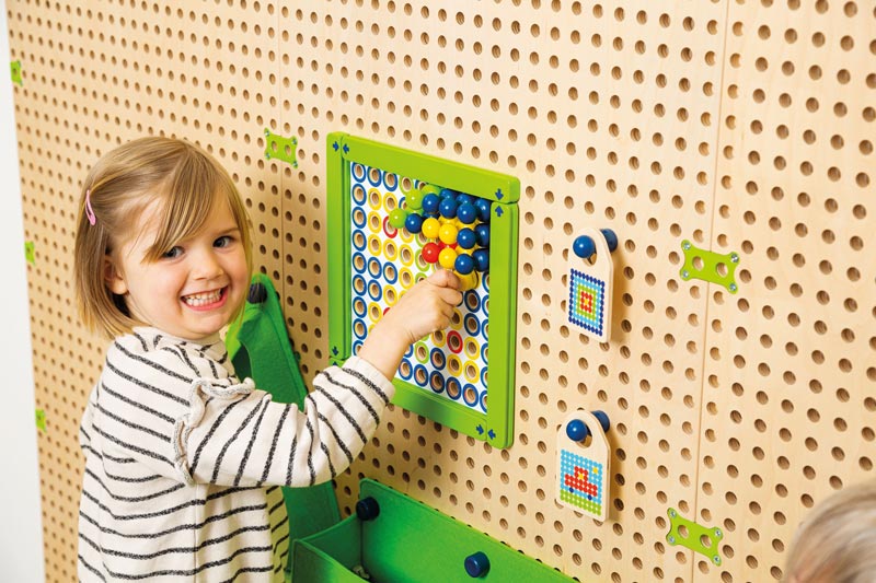 PLUG it "Tic Tac Toe und Steckspiel Set"