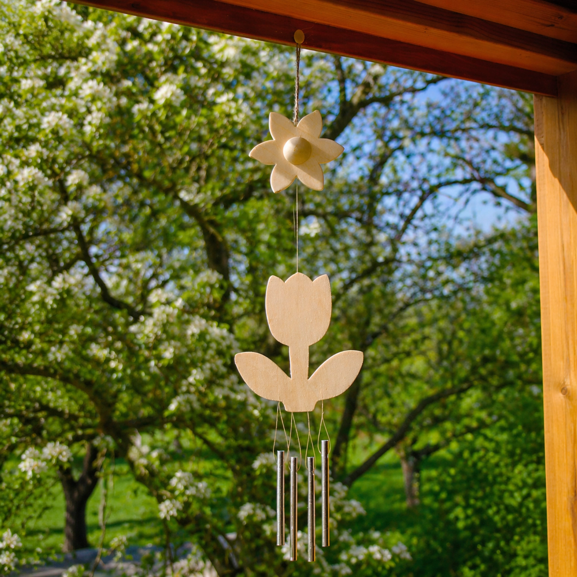 Windspiel Blume aus Holz zum Bemalen