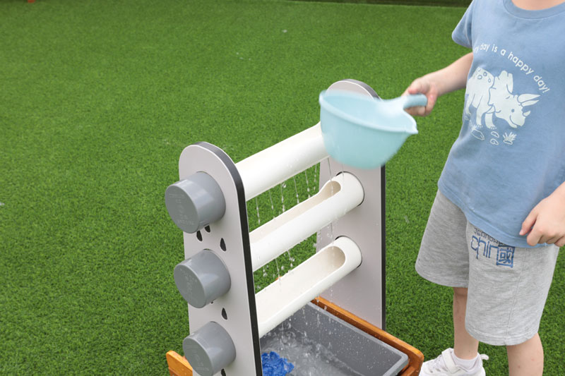 Wasserspiel Regentropfen